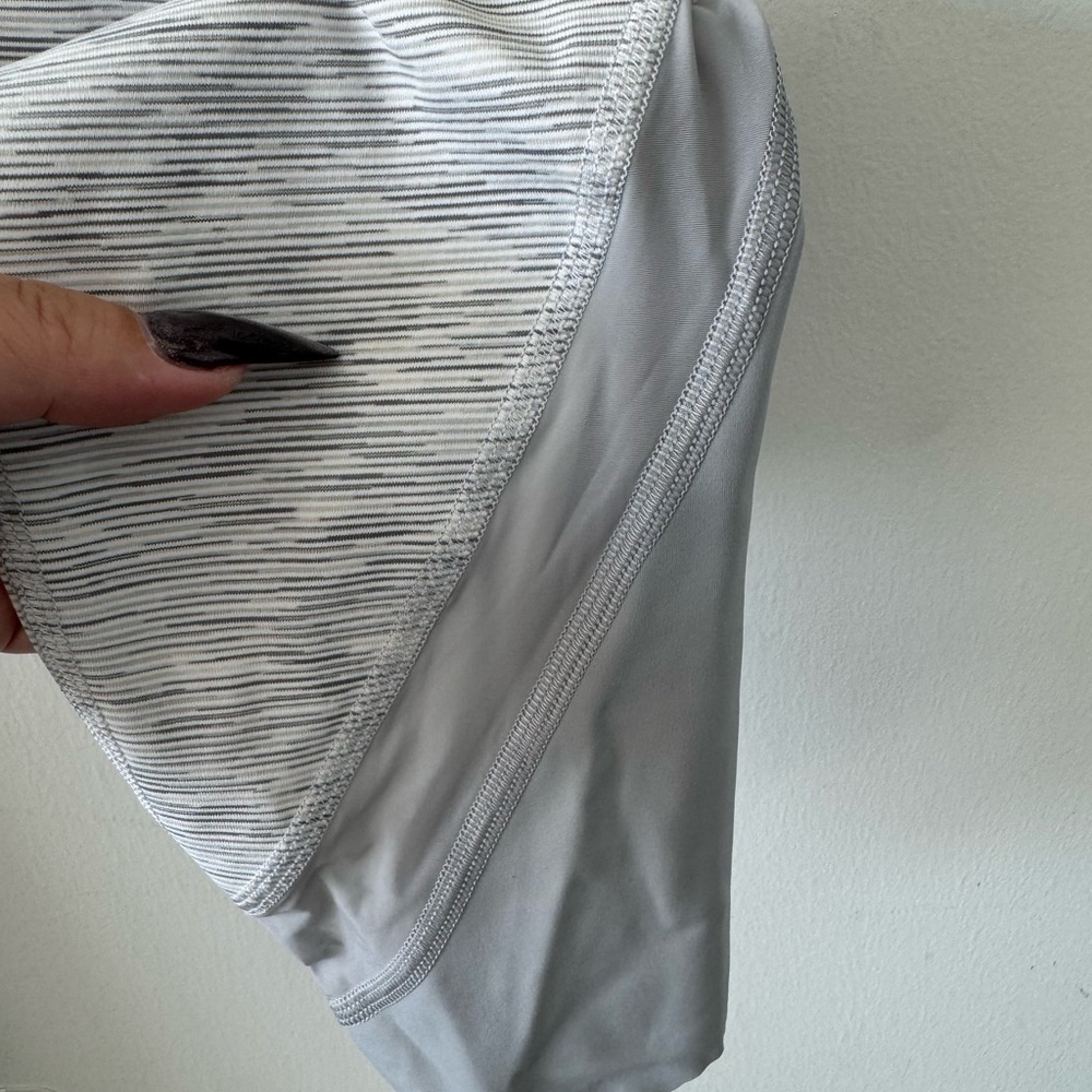LULULEMON Wunder Under Crop High Rise Roll Down Scallop Luxtreme 23” Leggings - Picture 11 of 13